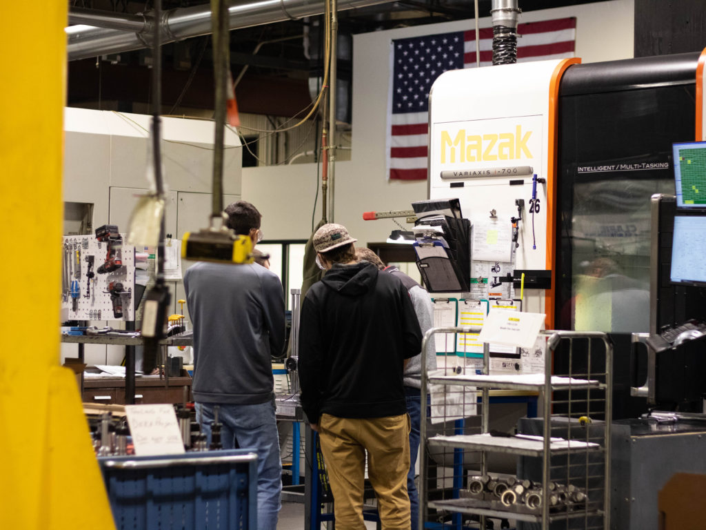 Team around 5th Axis Machining